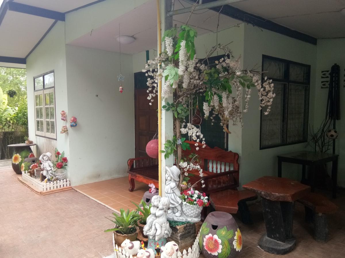 Garden Homestay Surat Thani Eksteriør billede